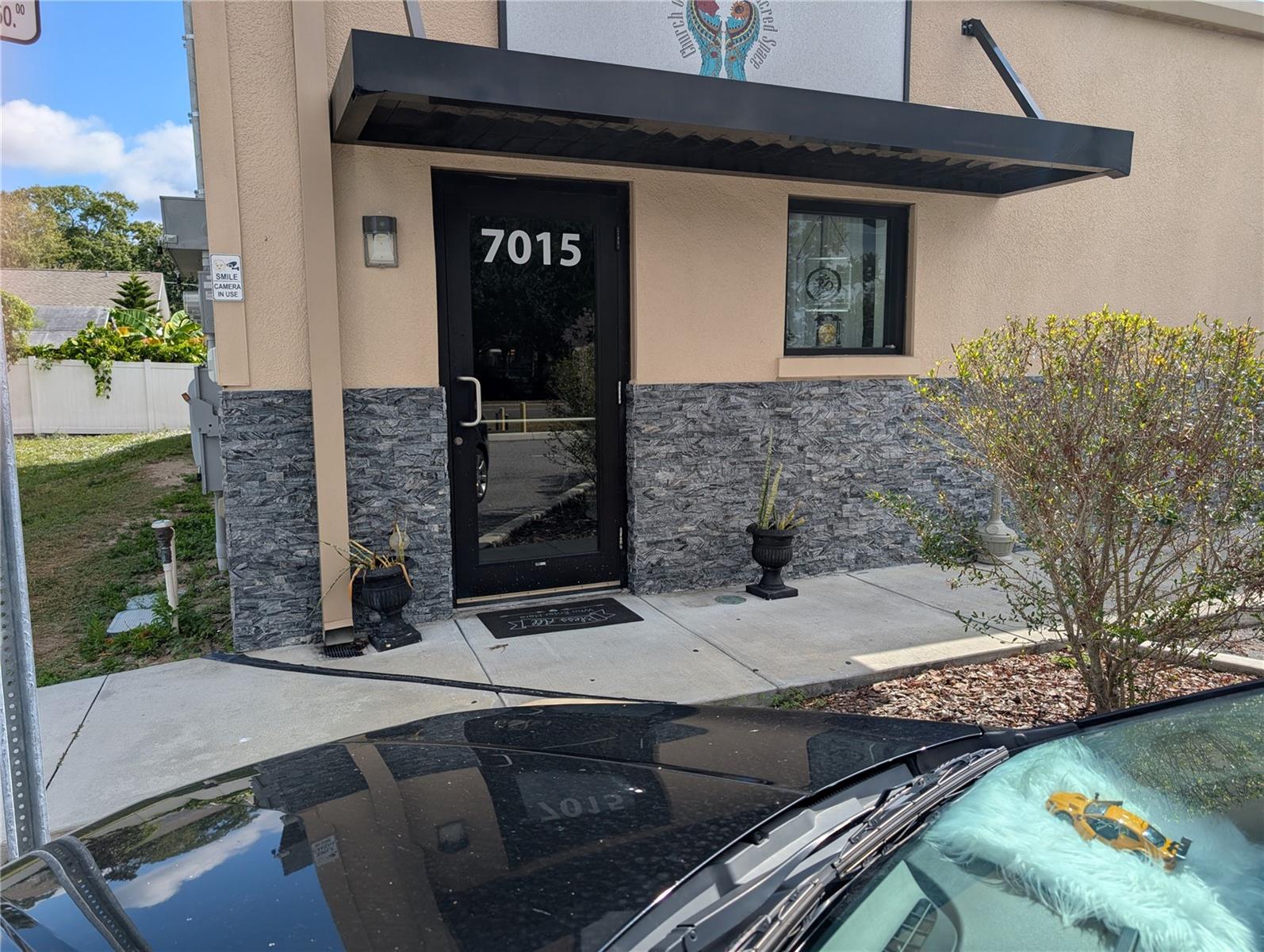7015 N MANHATTAN AVE - Photo 1