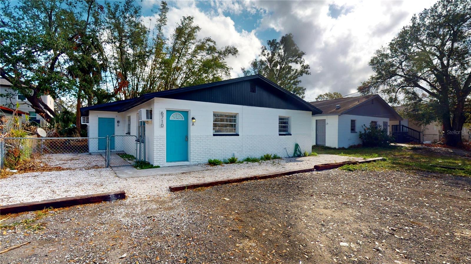 6710 S JUANITA ST - Photo 1