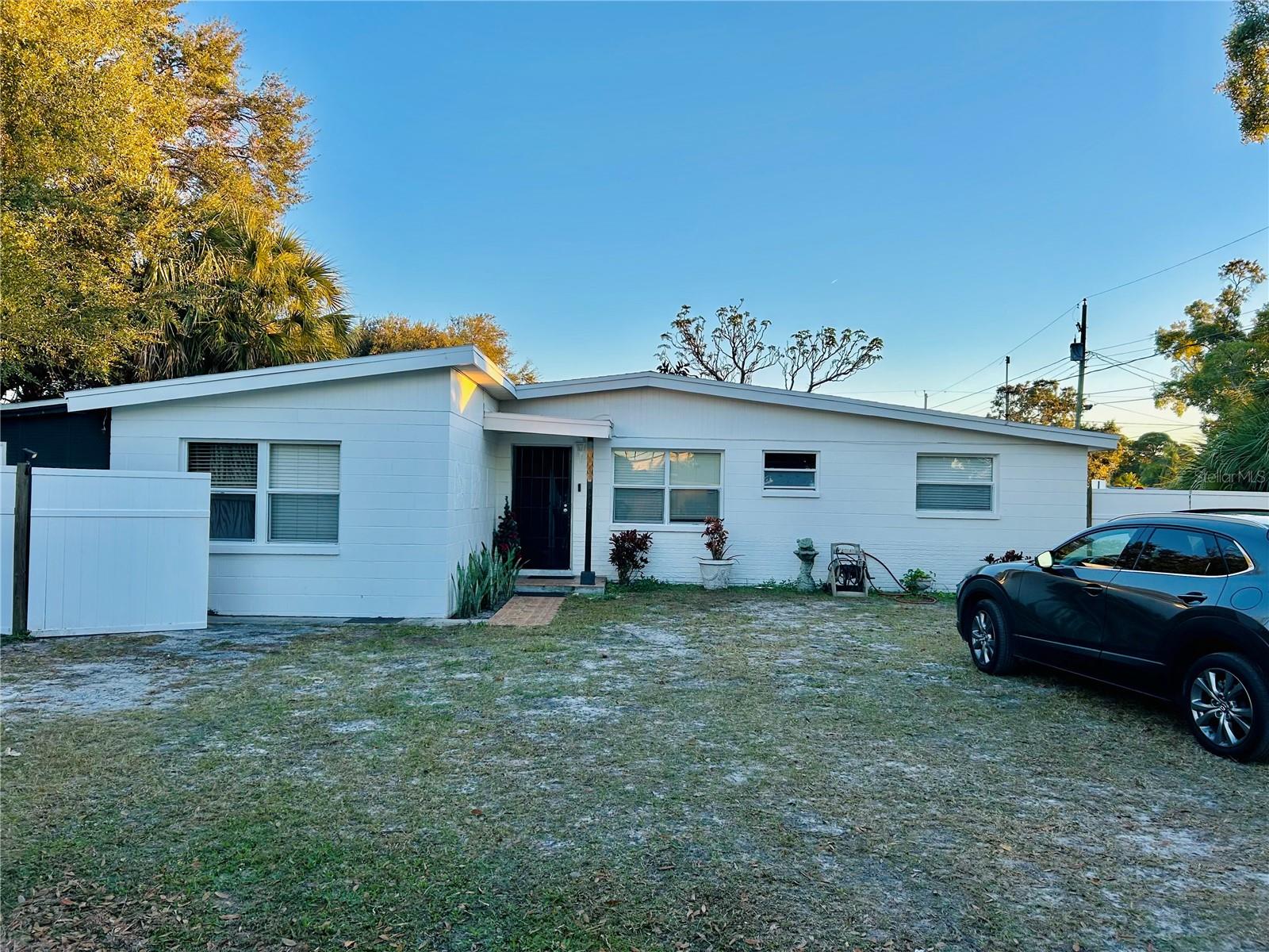 7326 SHEFFIELD RD - Photo 1