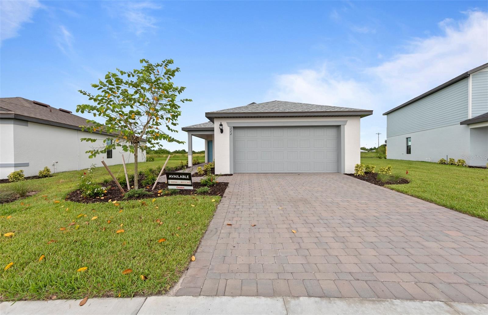 810 BALLEBY TRL - Photo 1