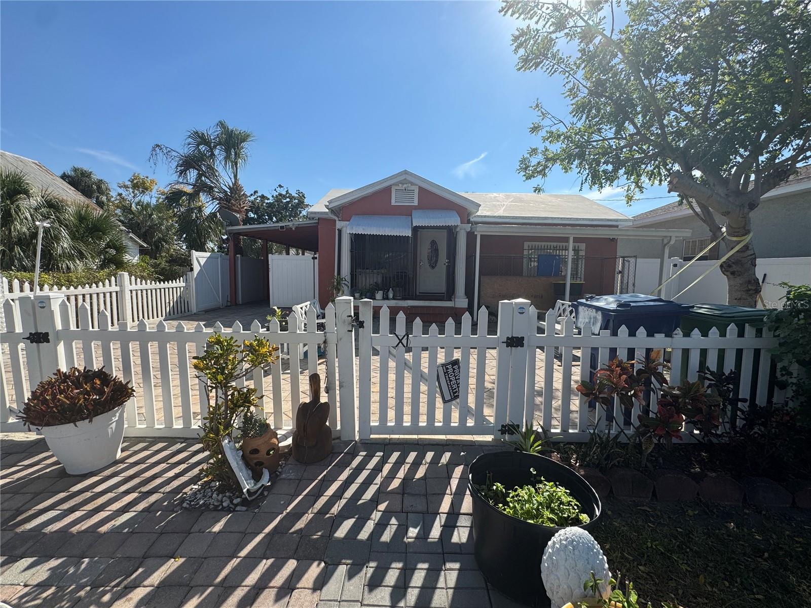 2312 W LA SALLE ST - Photo 1