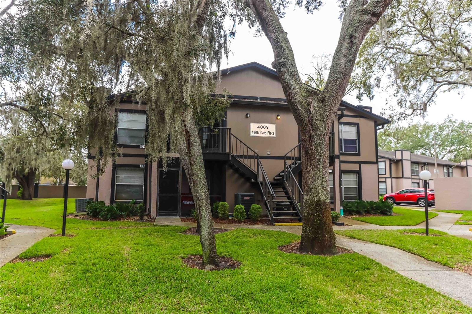 4009 NESTLE OAKS PL #104 - Photo 1