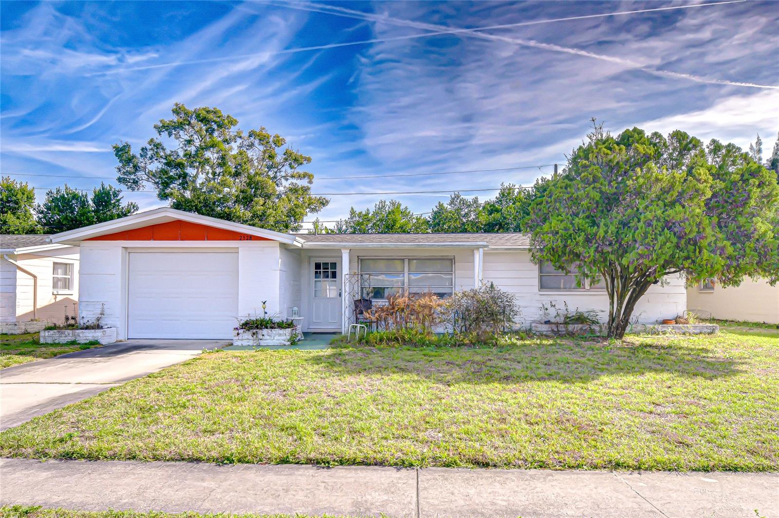 2128 SHANNON DR - Photo 1