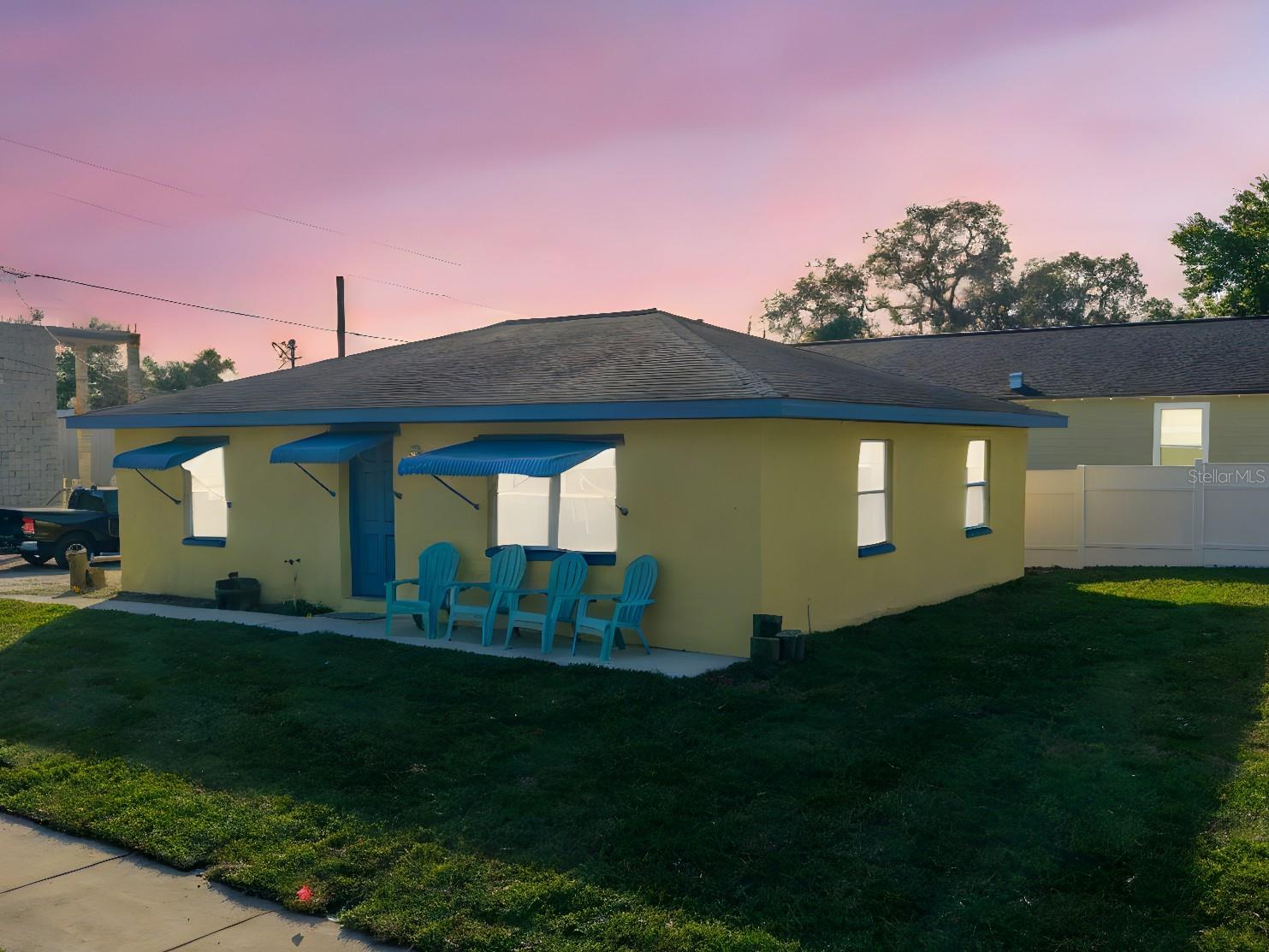 103 E PARK ST - Photo 1