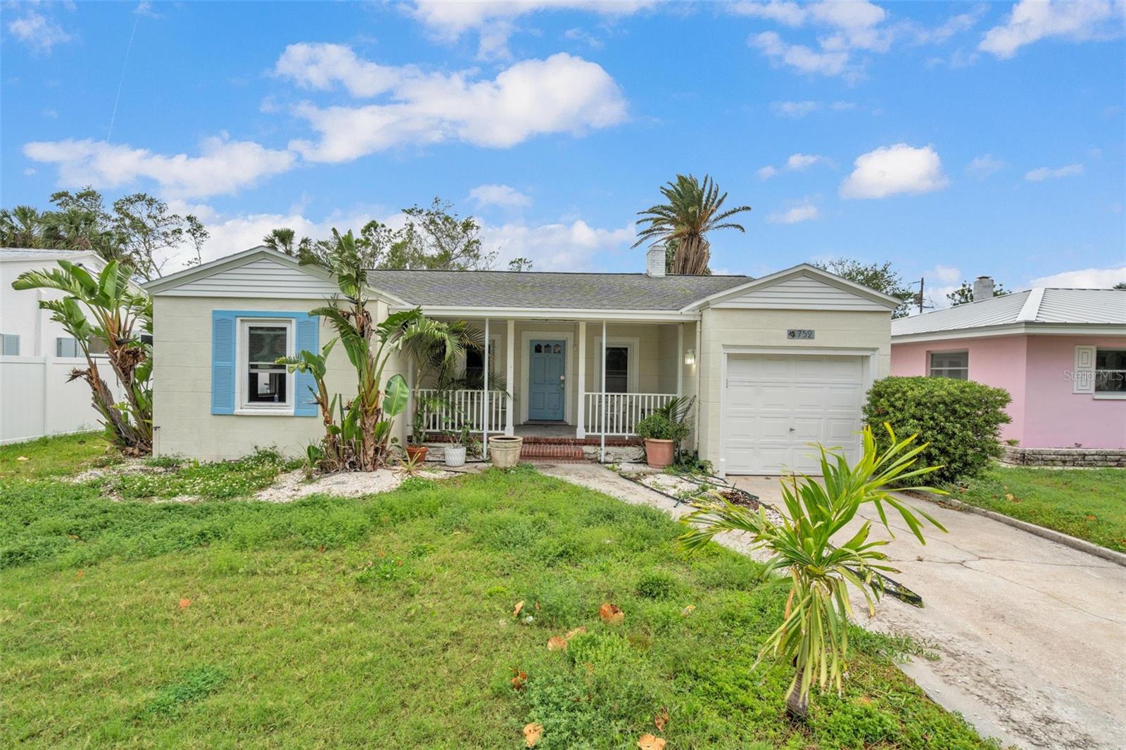 752 LANTANA AVE - Photo 1