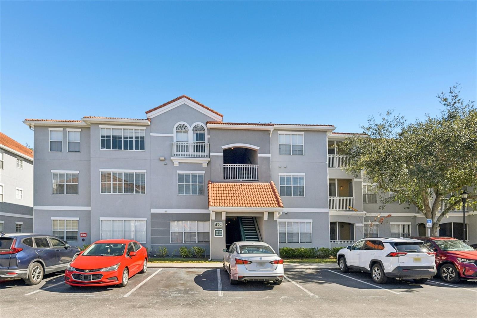 18001 RICHMOND PLACE DR #1213 - Photo 1