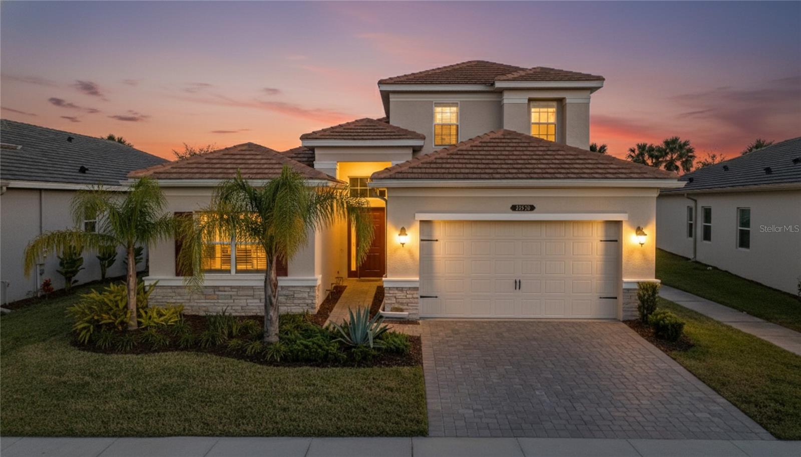 32676 TREE OF LIFE AVE - Photo 1
