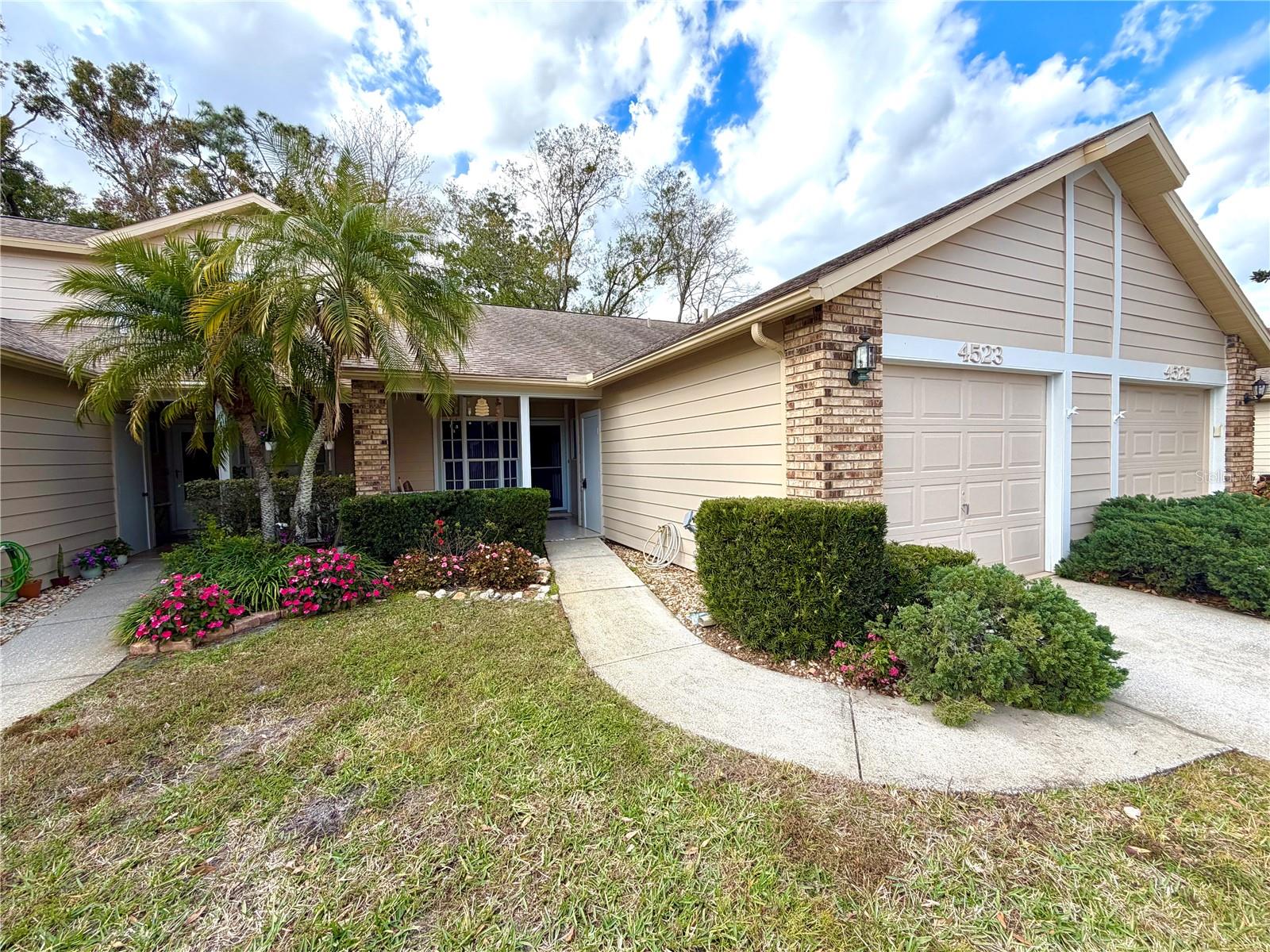 4523 GLEN HOLW - Photo 1