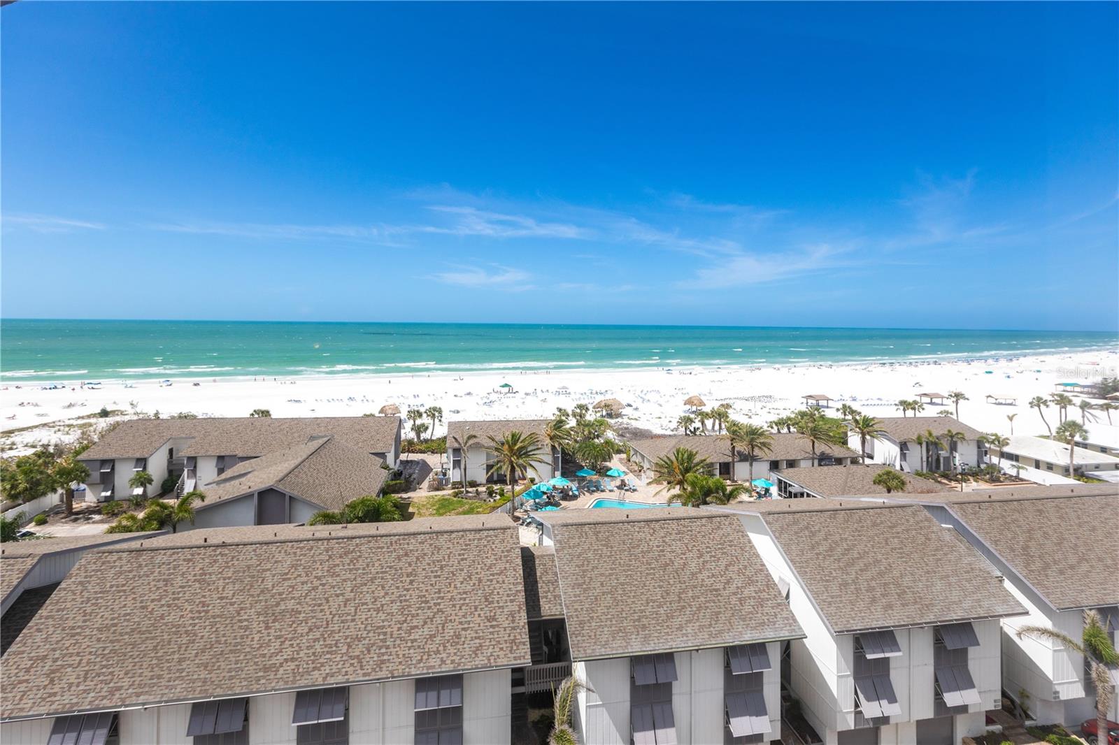 1055 W PEPPERTREE DR #703AA - Photo 1