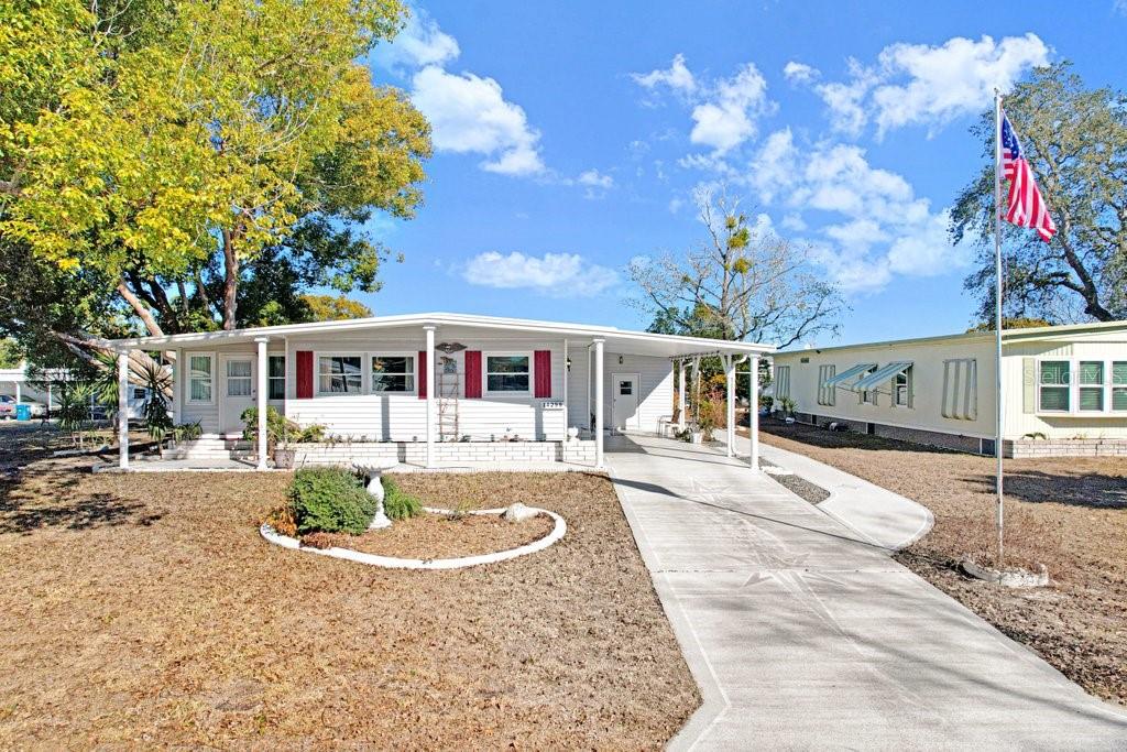 14299 NECTARINE ST - Photo 1