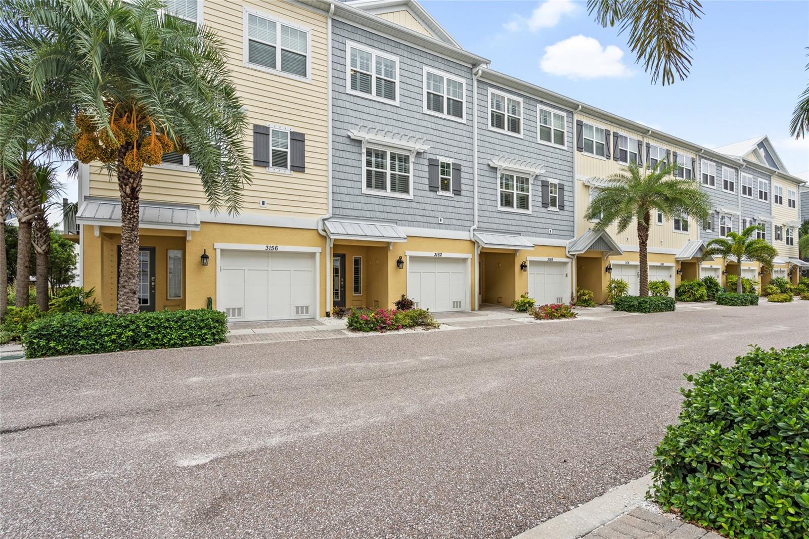 3162 MOORINGS DR - Photo 1