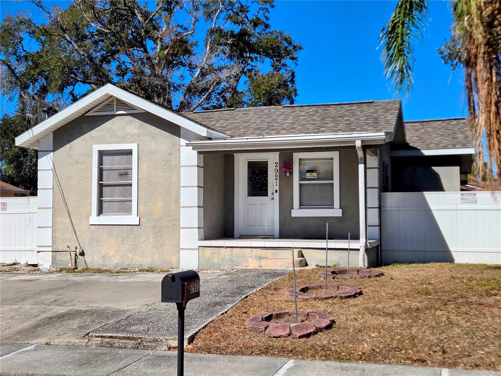 2921 W WALNUT ST - Photo 1