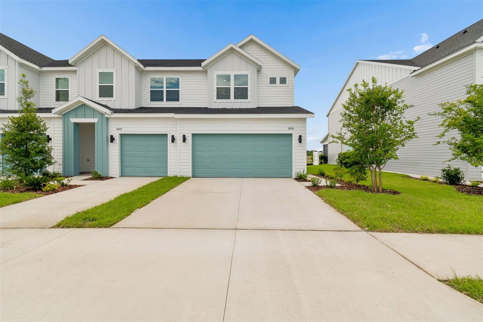 6341 JENSEN VIEW AVE - Photo 1