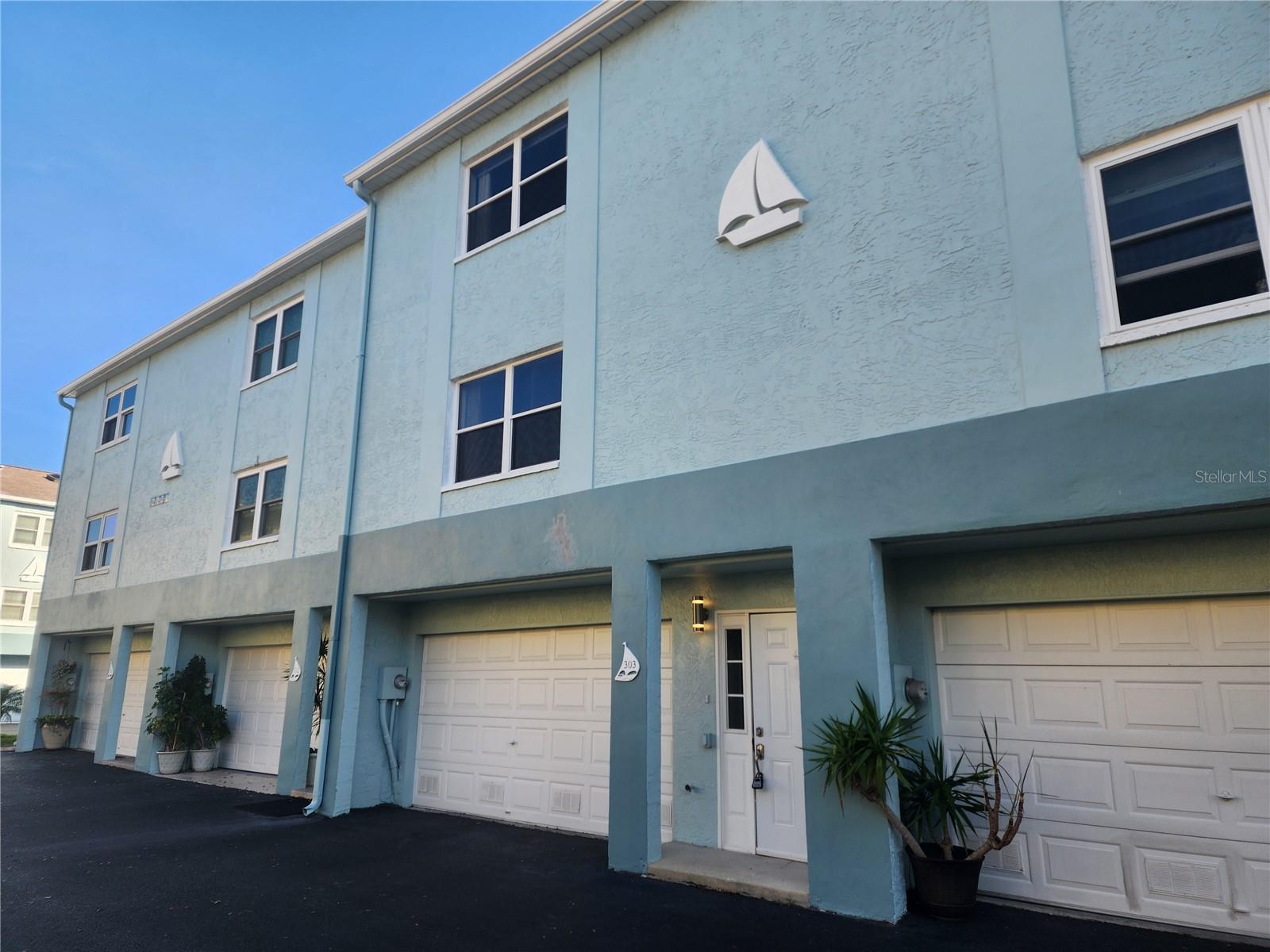 1101 PINELLAS BAYWAY S #303 - Photo 1