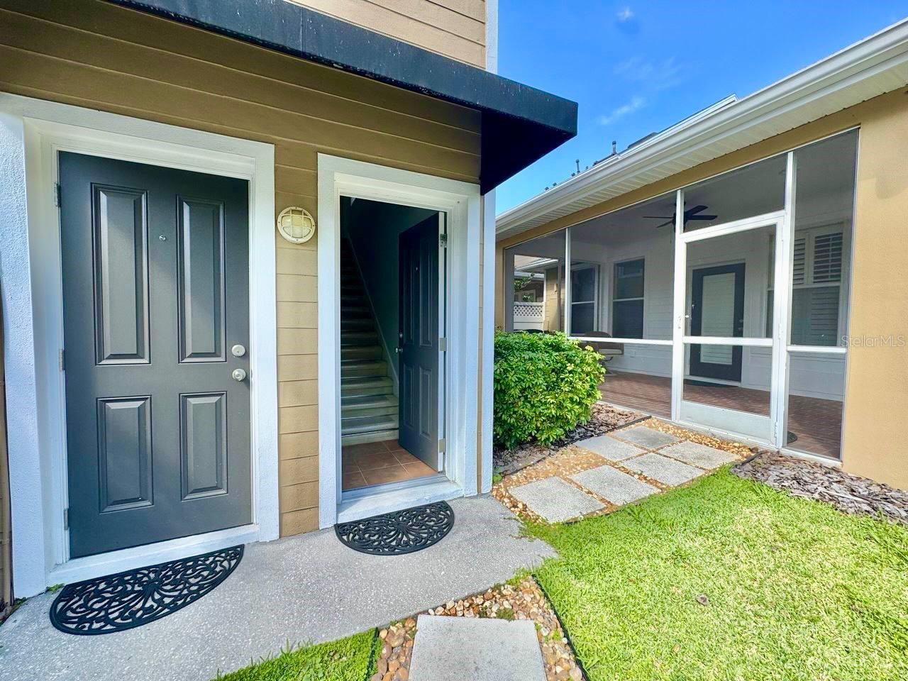 14541 COTSWOLDS DR #B - Photo 1