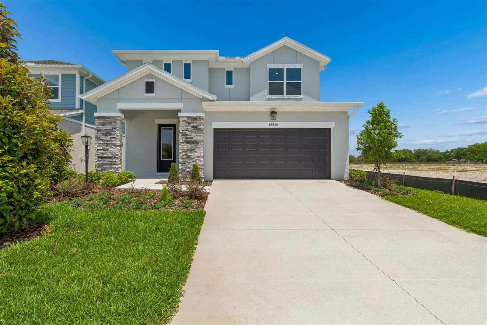 15239 EASTLYN DR - Photo 1