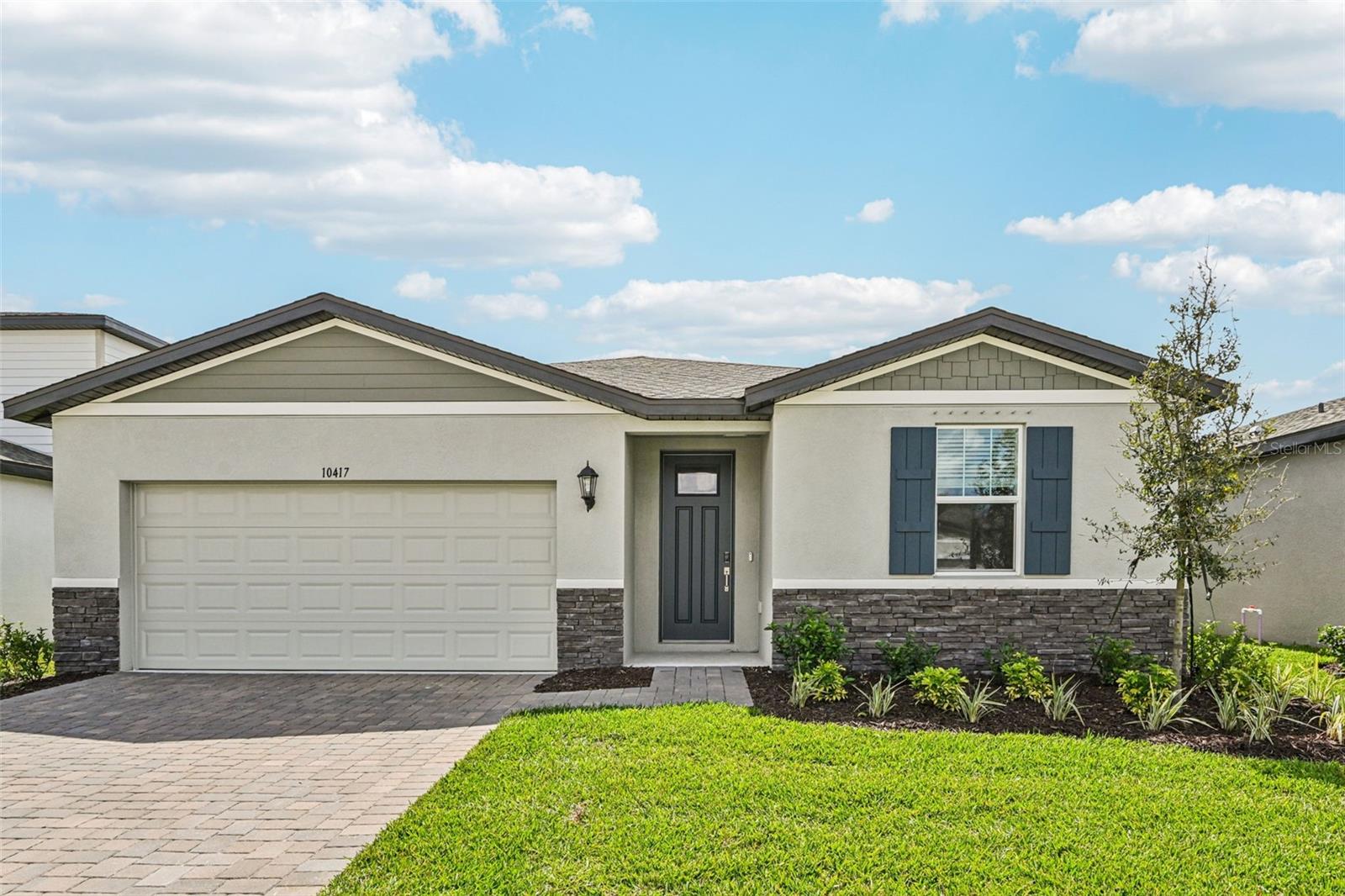 10417 ABUNDANCE GROVE WAY - Photo 1