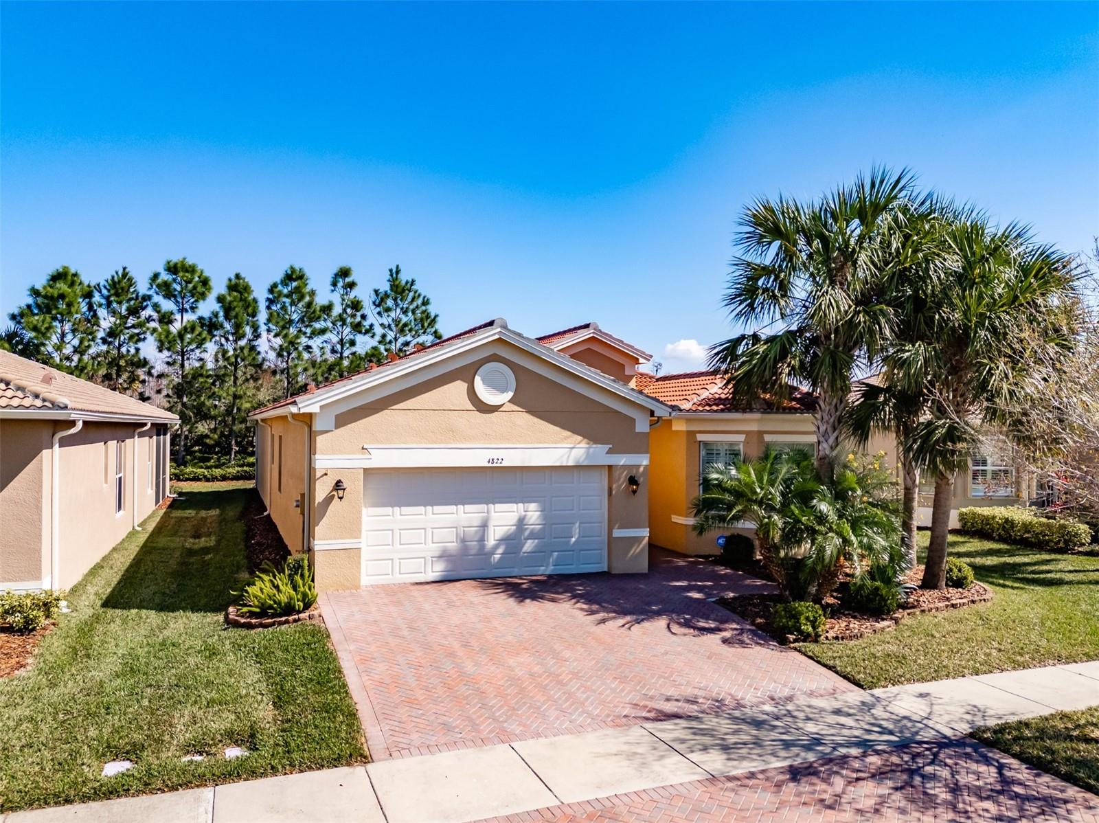 4822 GRAND BANKS DR - Photo 1