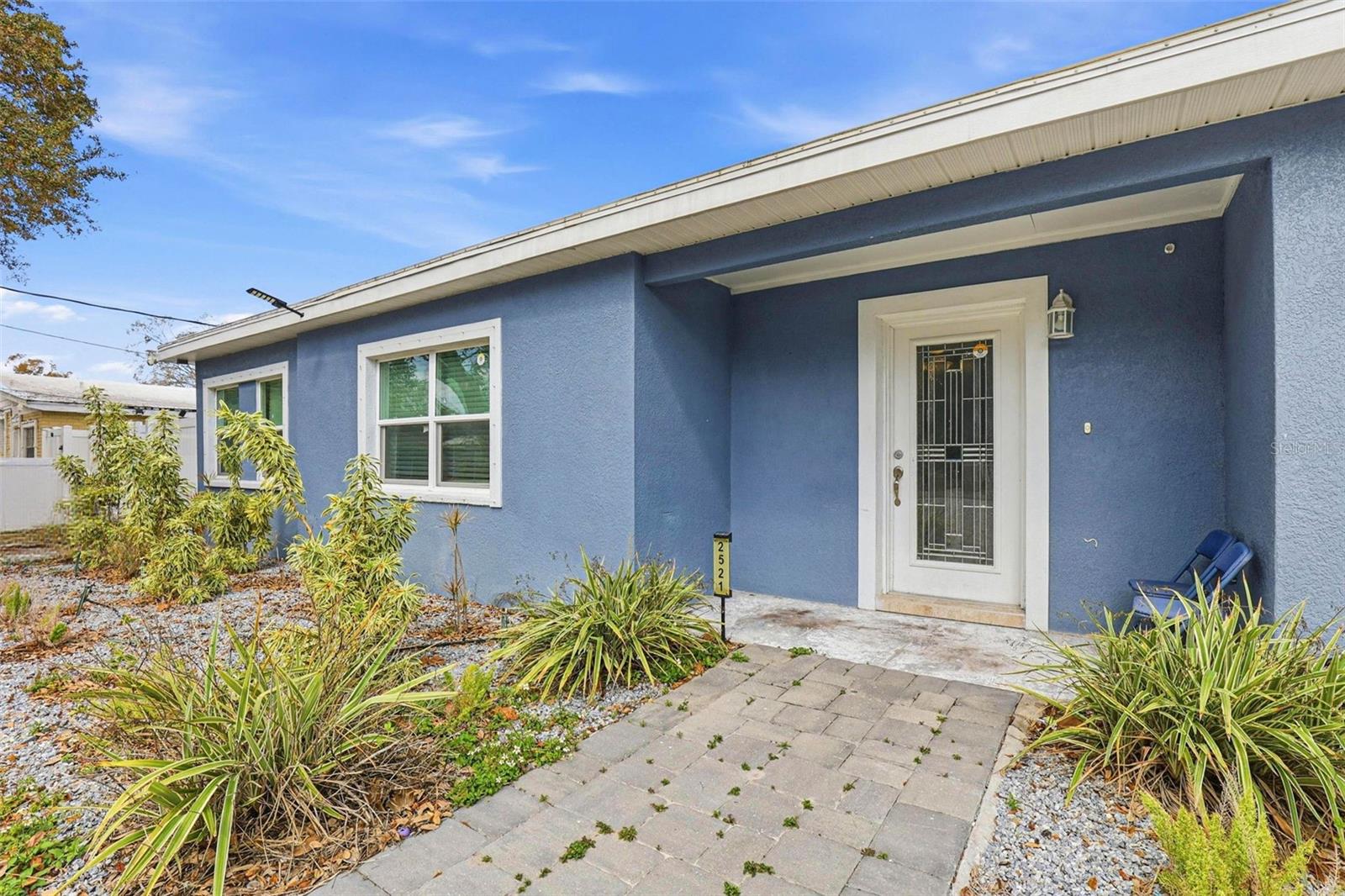 2521 W CREST AVE - Photo 1