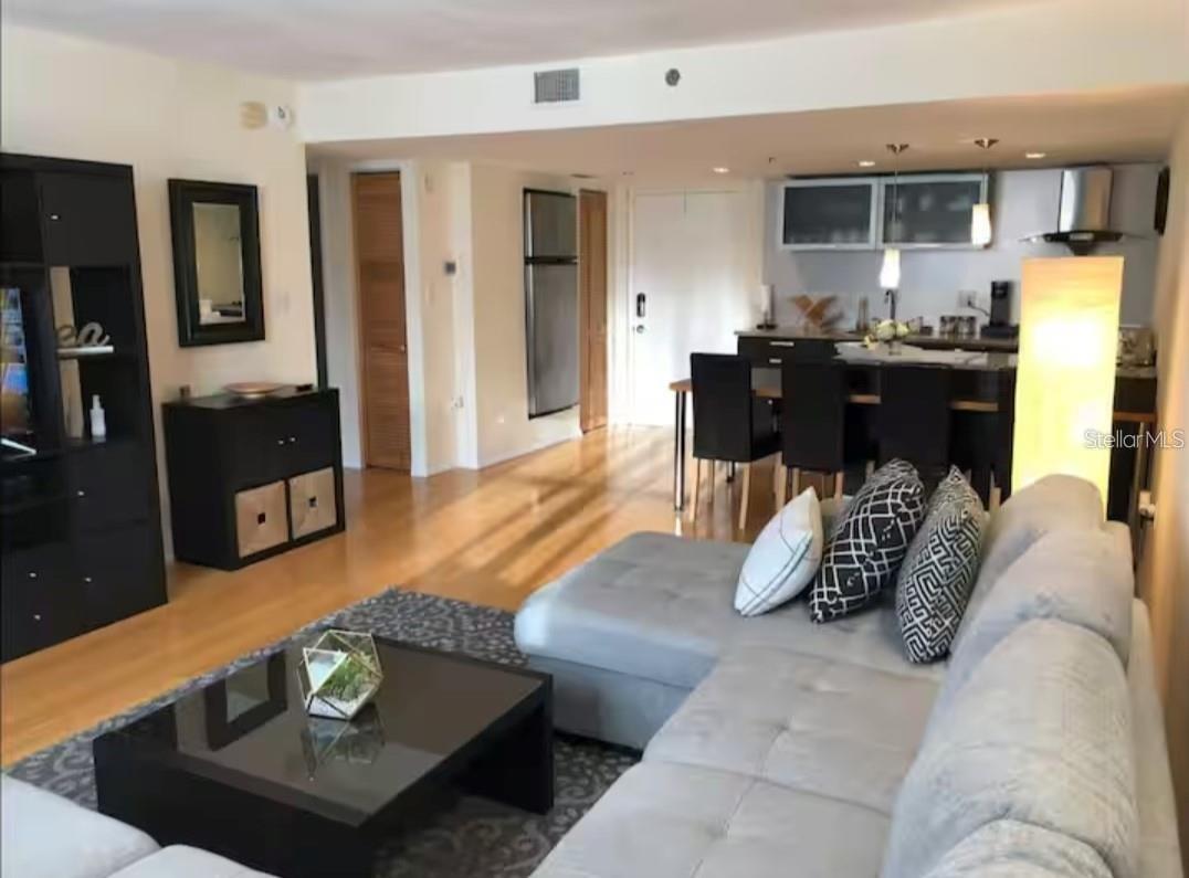 701 S MADISON AVE #422 - Photo 1