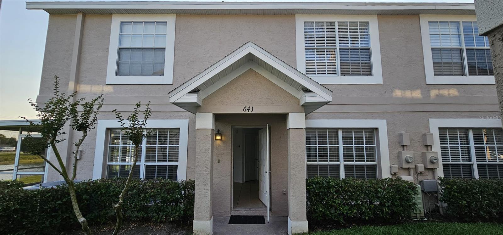 Property at 641 KENSINGTON LAKE CIR, Brandon