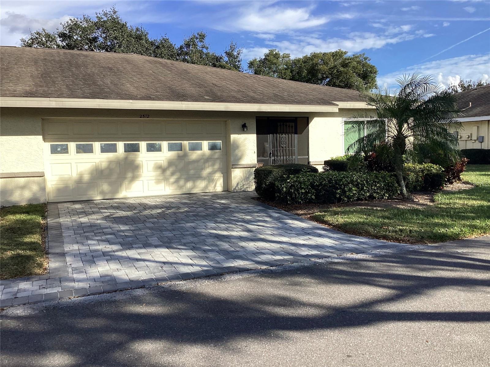 2512 LANCASTER DR #2512 - Photo 1