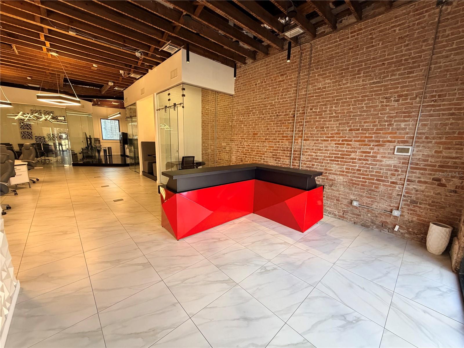1006 N FLORIDA AVE - Photo 1
