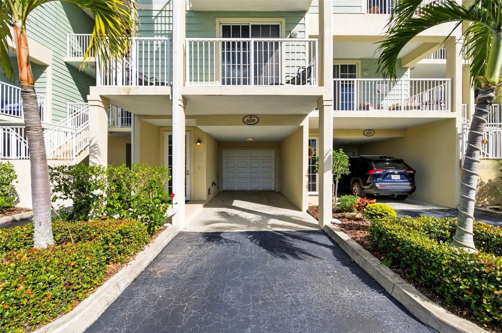609 BAHIA BEACH BLVD - Photo 1