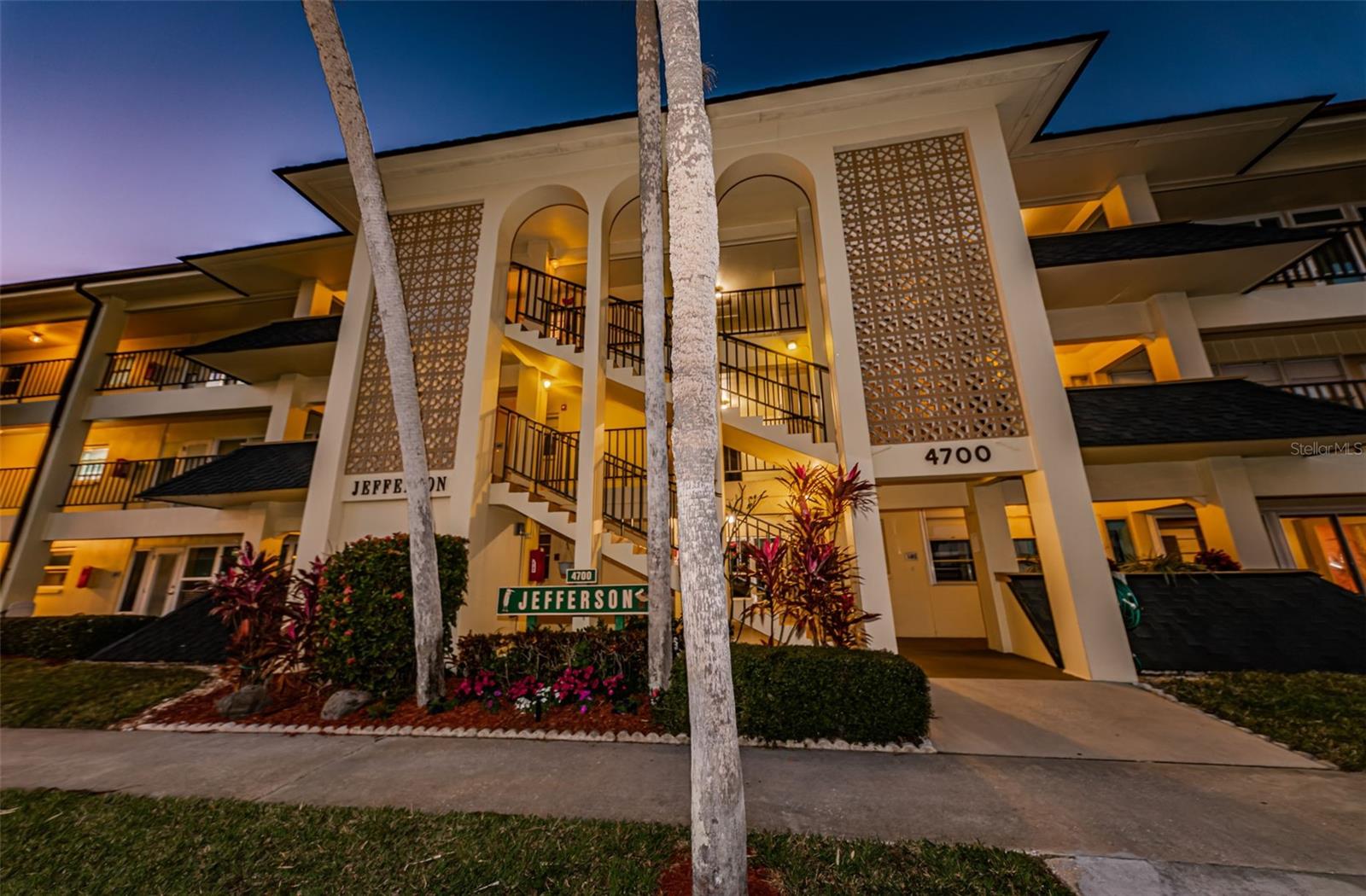 4700 COVE CIR #110 - Photo 1