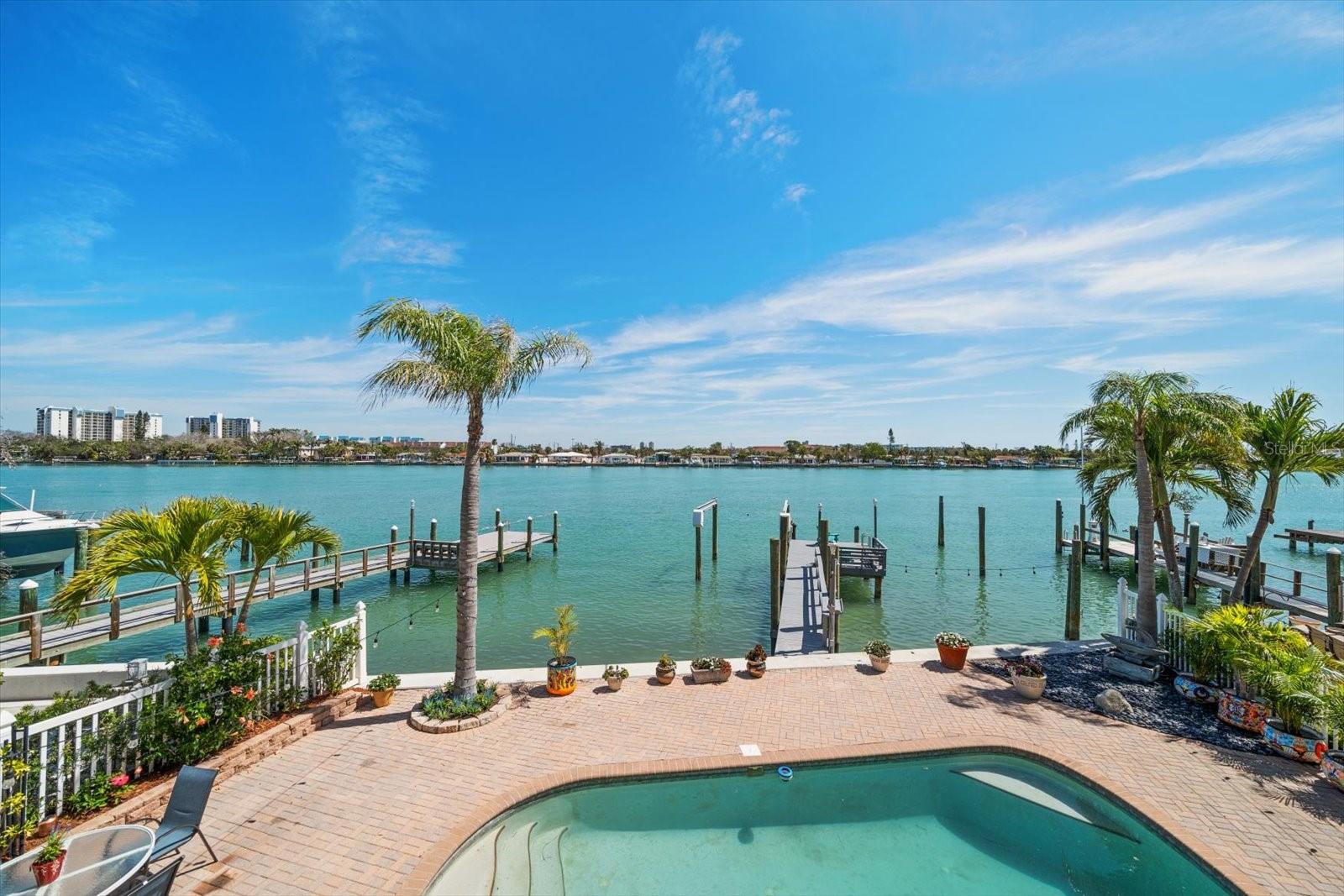 8685 E BAY DR - Photo 1