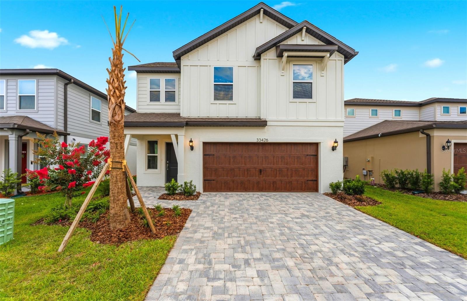 33426 BARNEBROOK DR - Photo 1