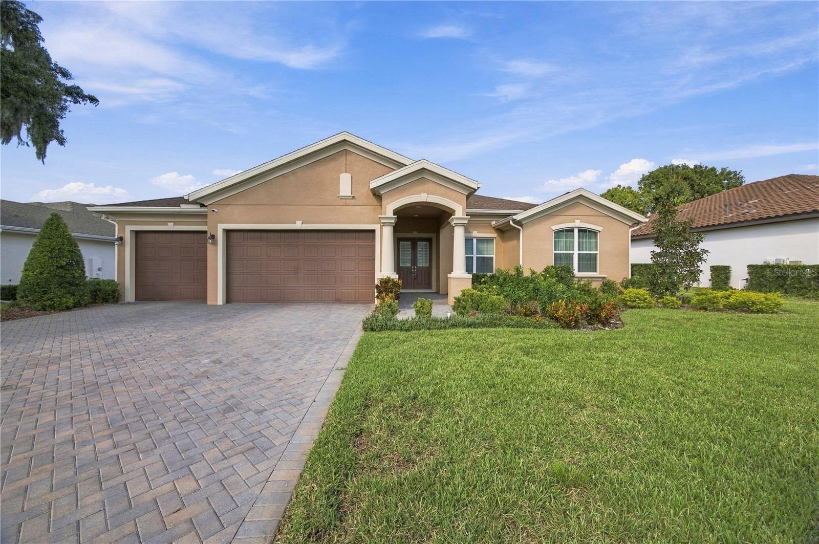 115 BROOKOVER LN - Photo 1
