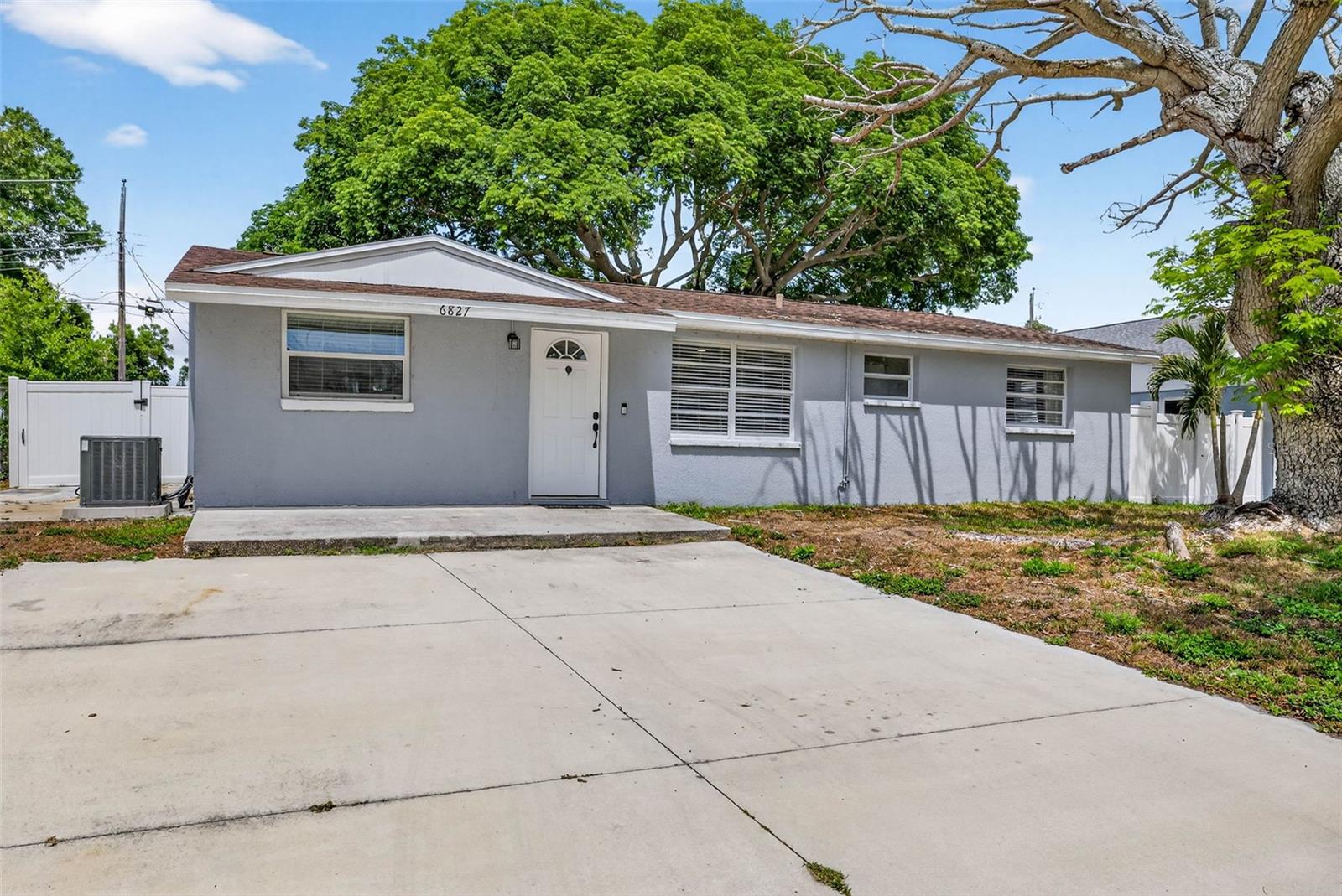 6827 80TH TER N - Photo 1