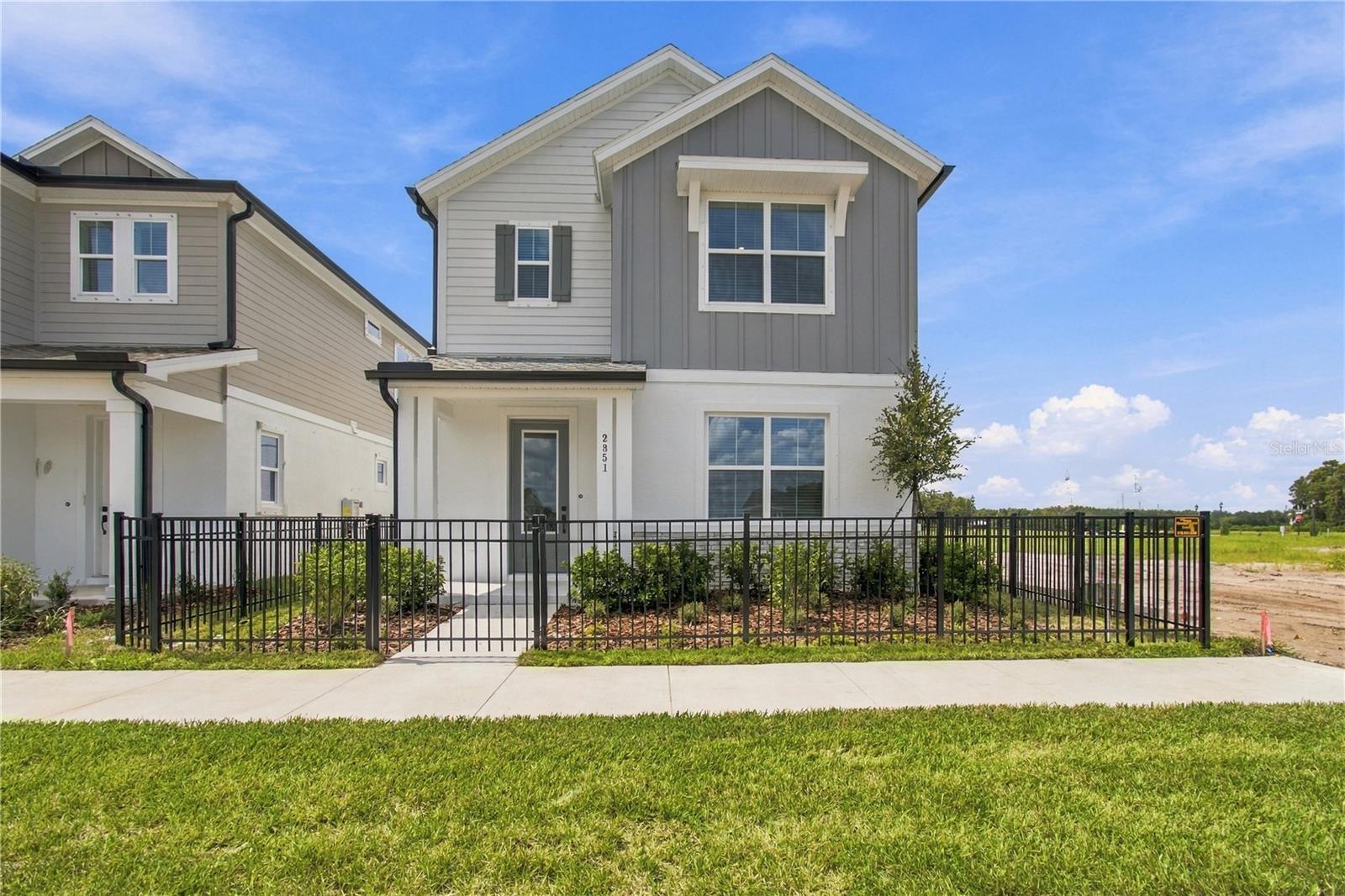 2851 CRIMSON CAP ST - Photo 1
