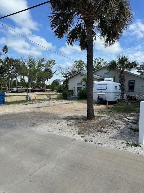12620 LAGOON LN - Photo 1