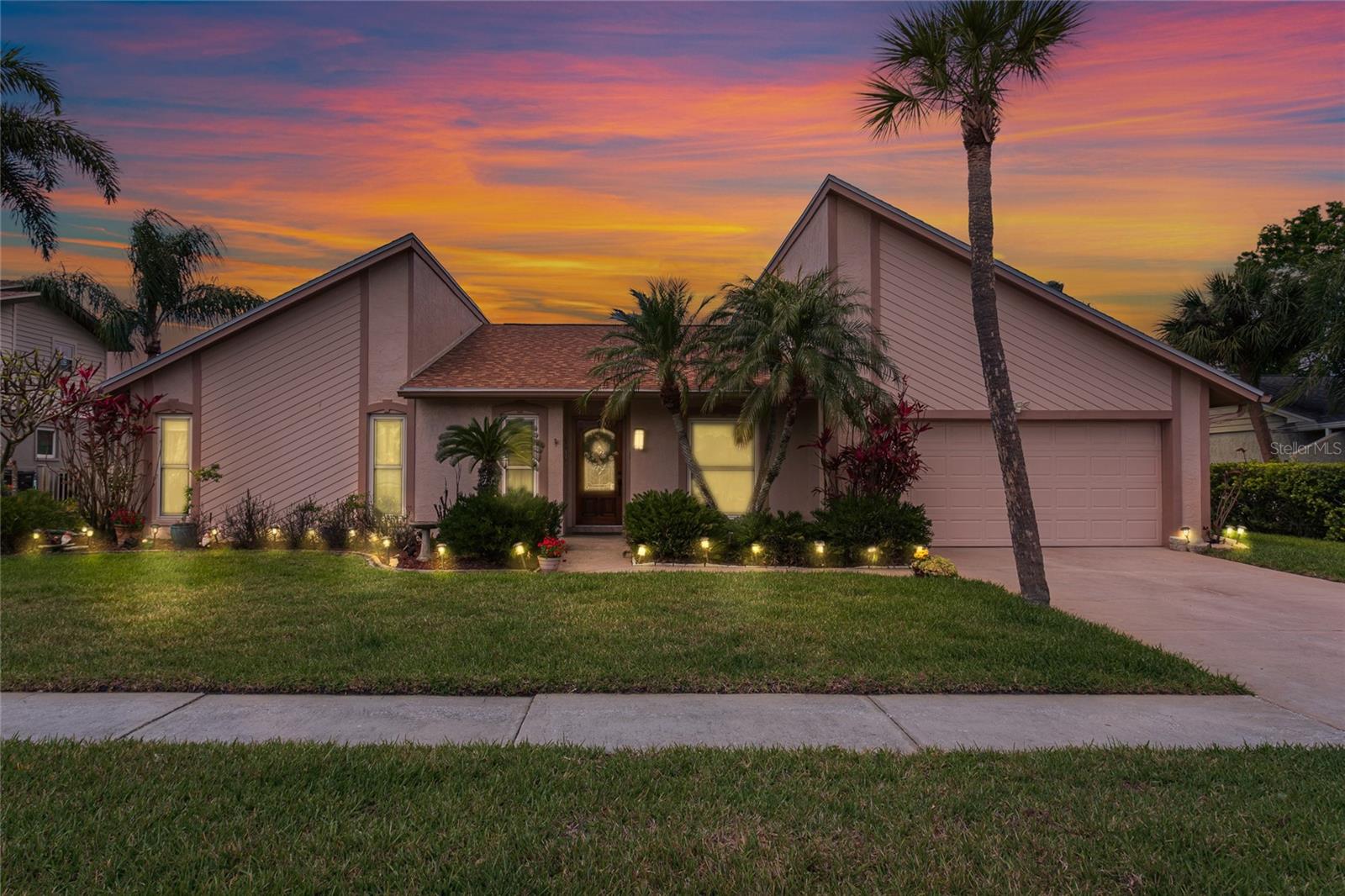 6104 SCHOONER WAY - Photo 1