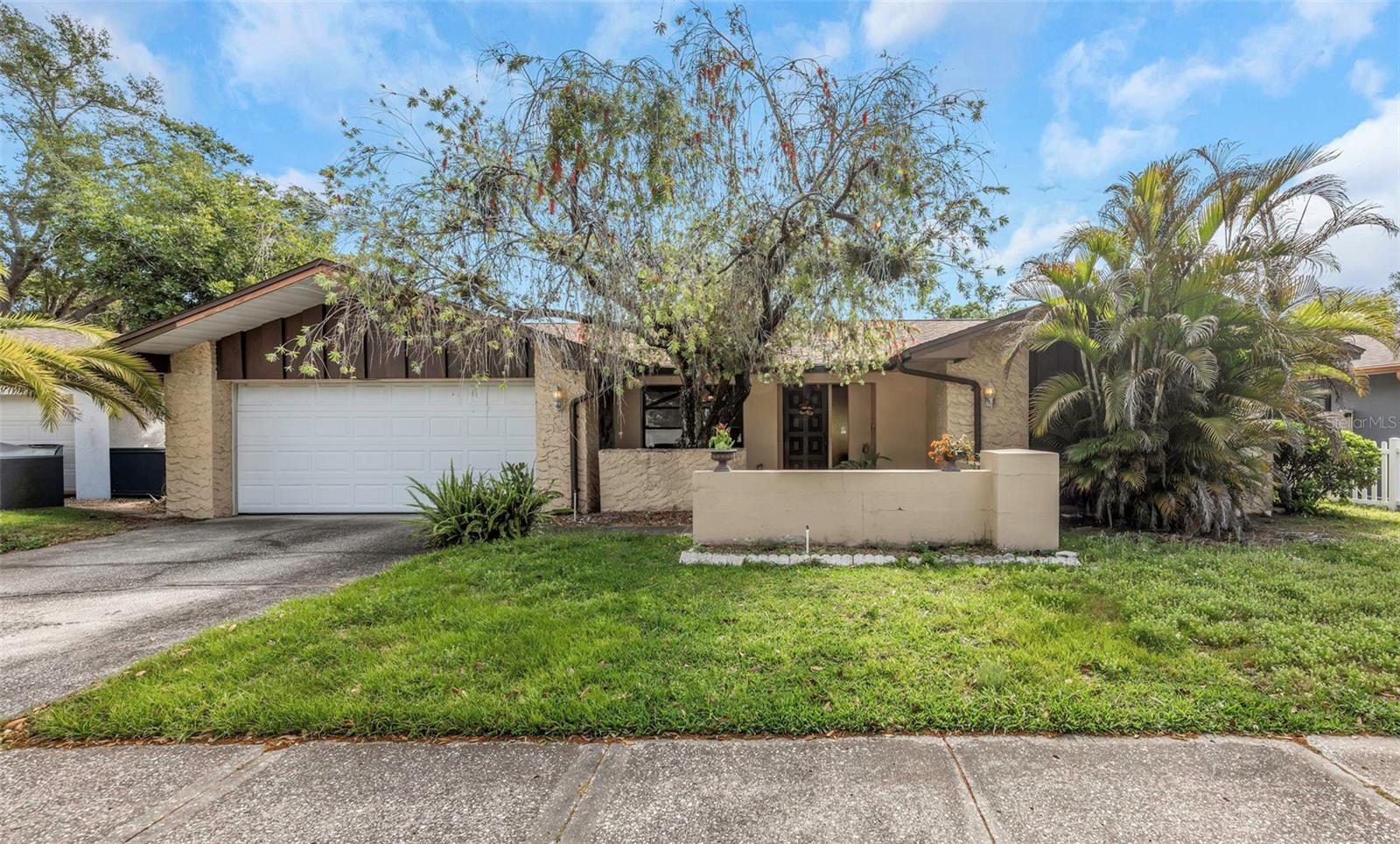 Property at 107 COUNTRY VILLAS DR, Safety Harbor