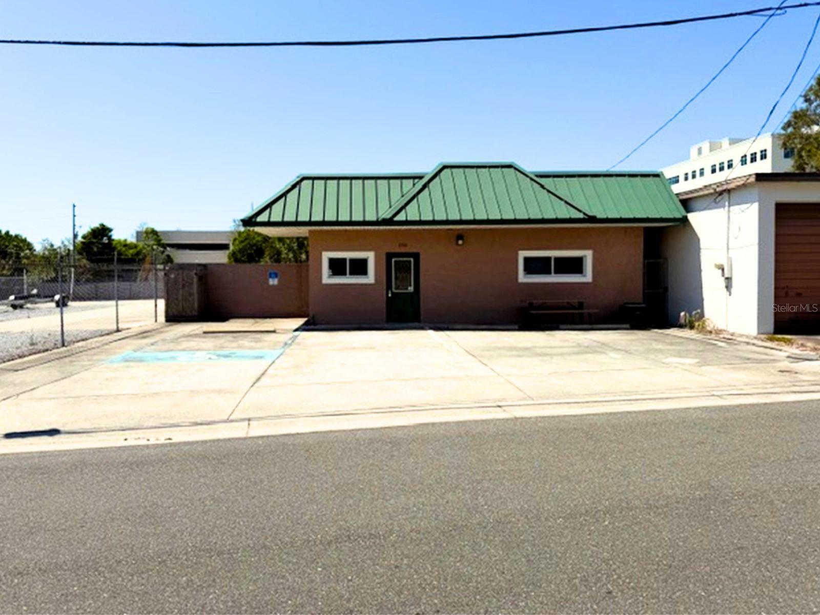 233 12TH ST SW - Photo 1