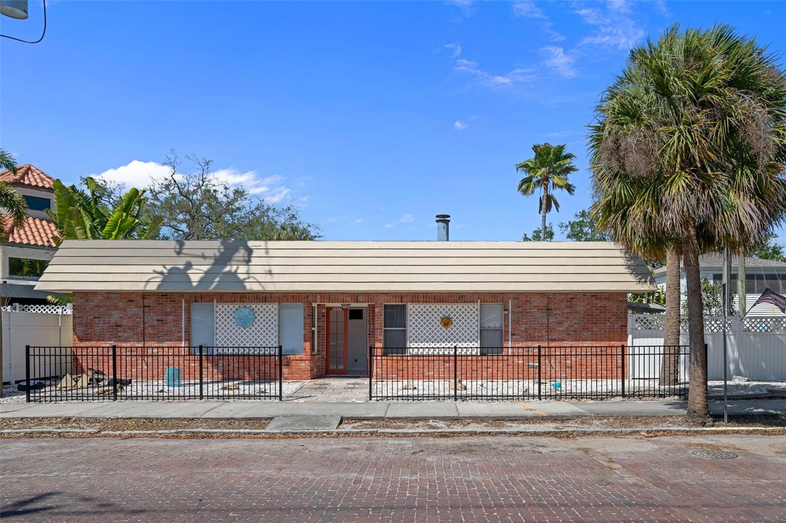 5437 29TH AVE S - Photo 1