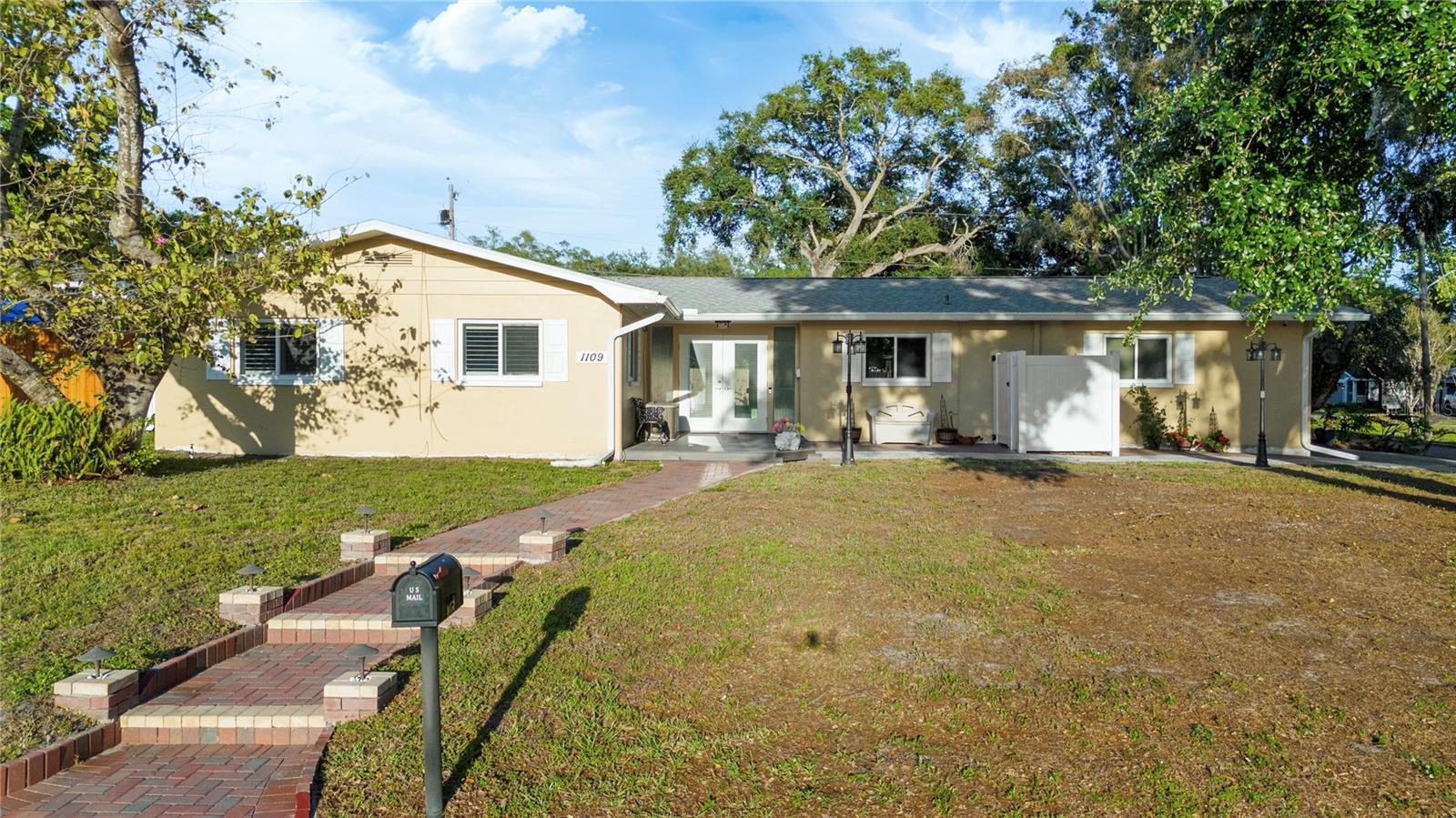 1109 S SAN REMO AVE - Photo 1