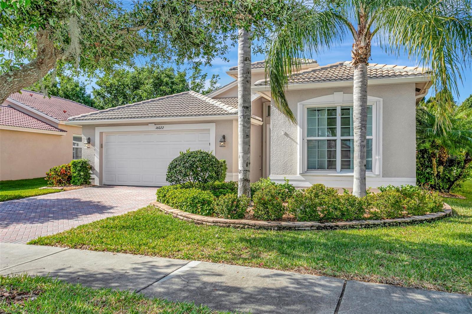 16022 GOLDEN LAKES DR - Photo 1