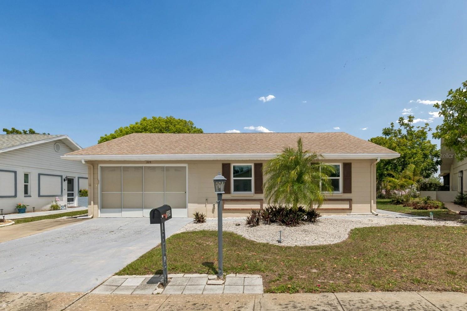 209 GENET CT - Photo 1