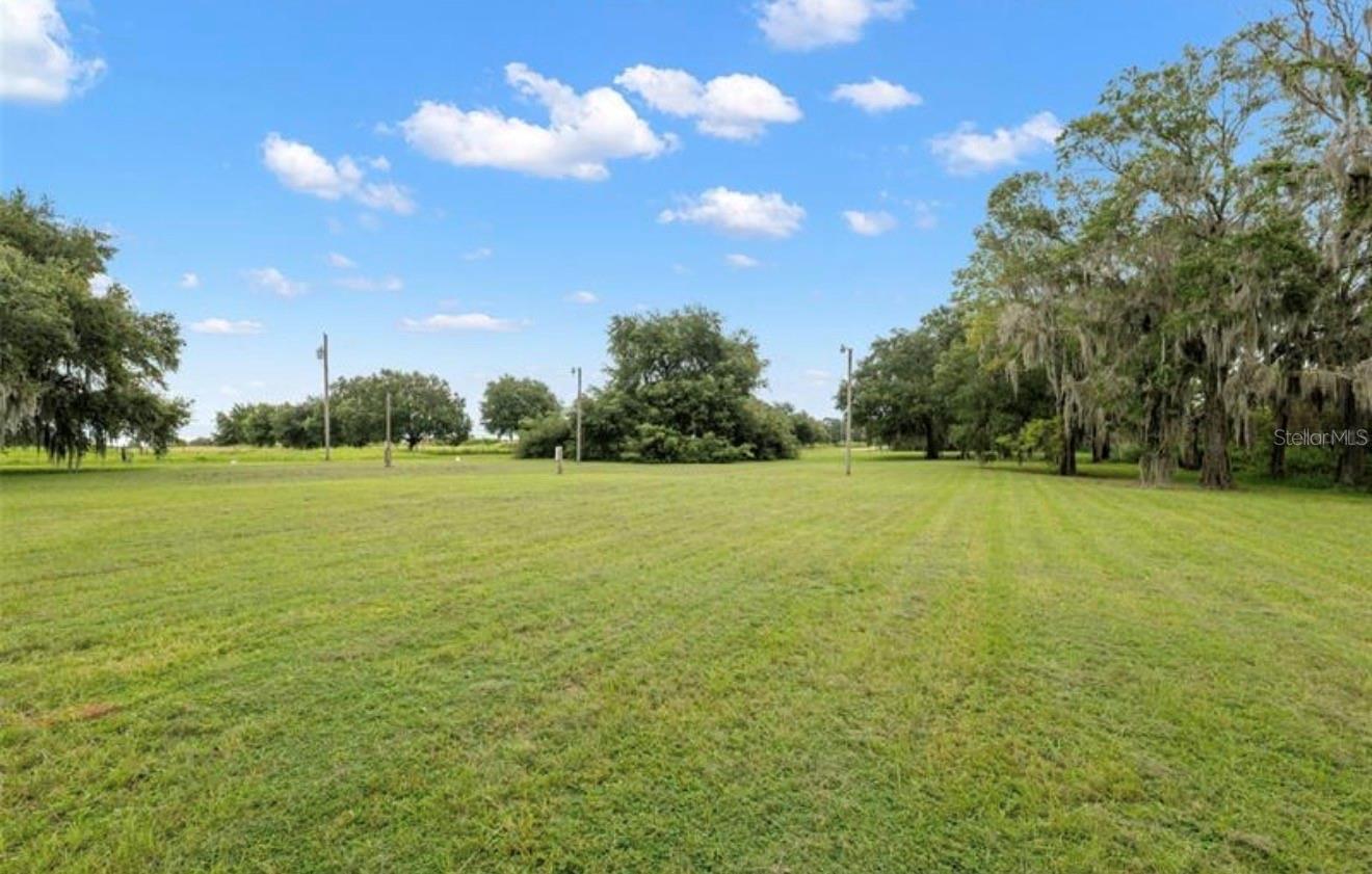 9028 MCKENDREE RD - Photo 1