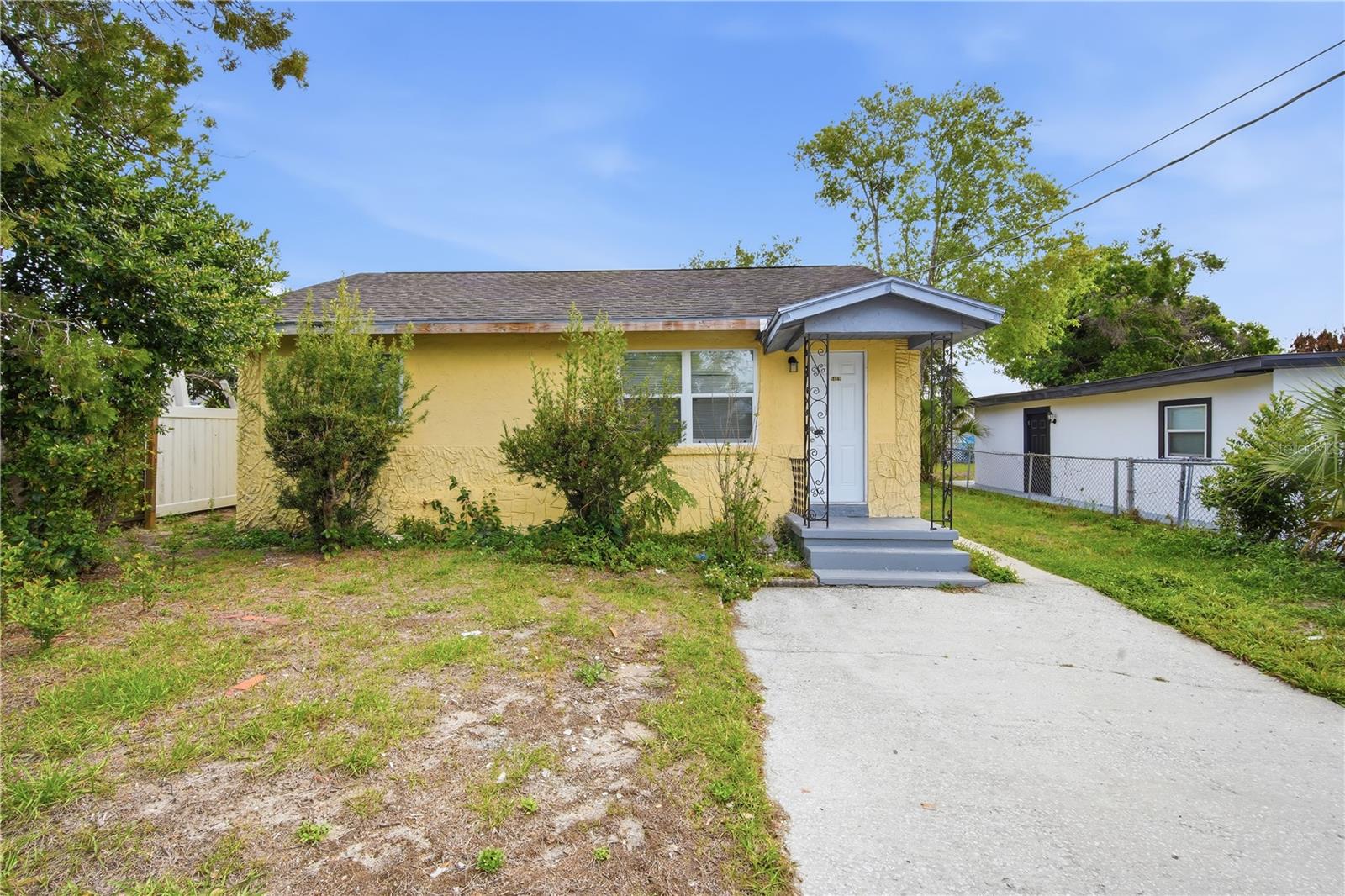 8419 N SEMMES ST - Photo 1