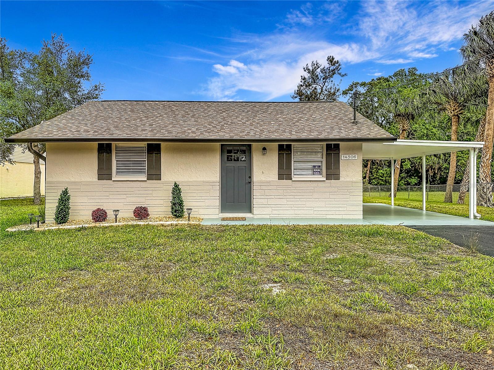 14306 GUAVA STREET - Photo 1