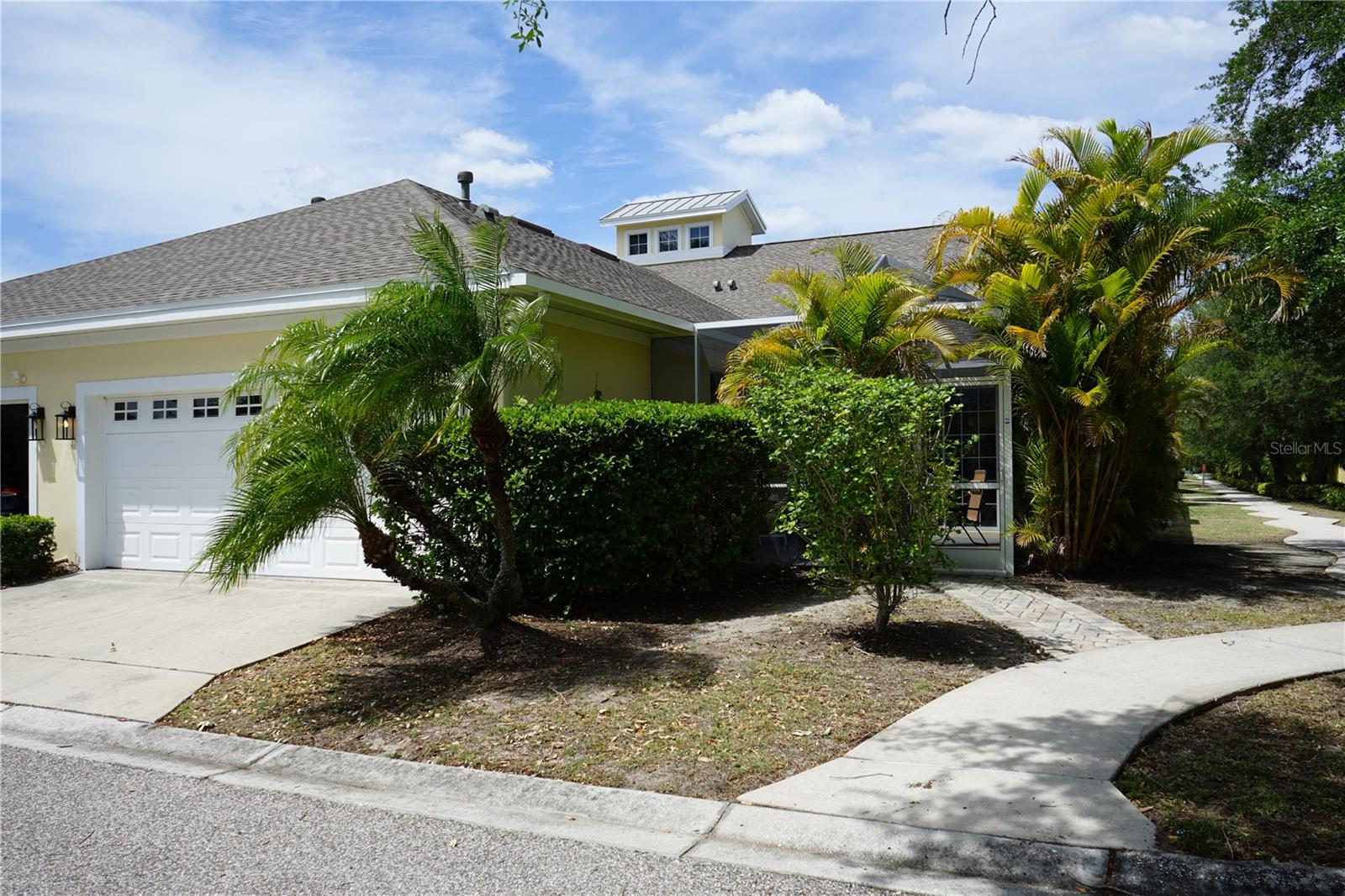 201 SUNSET CREST CT - Photo 1