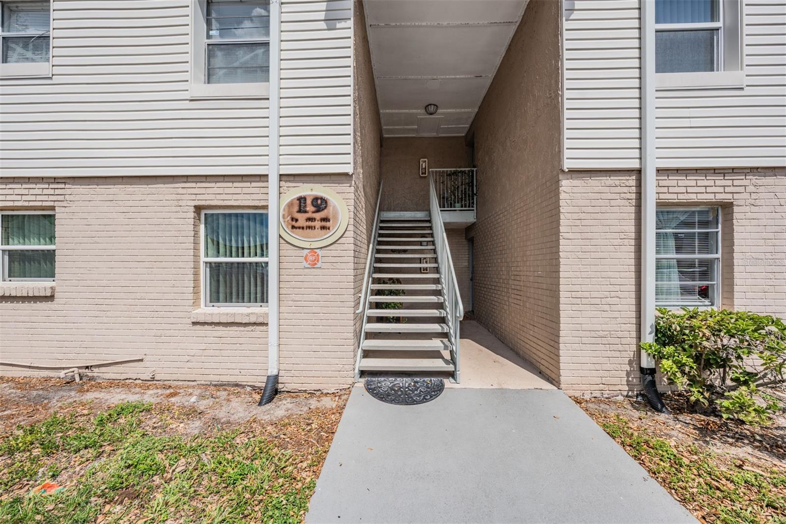 7210 N MANHATTAN AVE #1913 - Photo 1