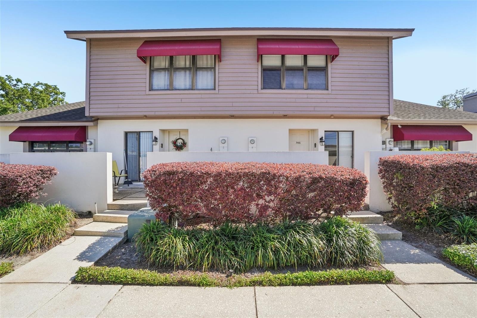 745 OAK PARK PL - Photo 1