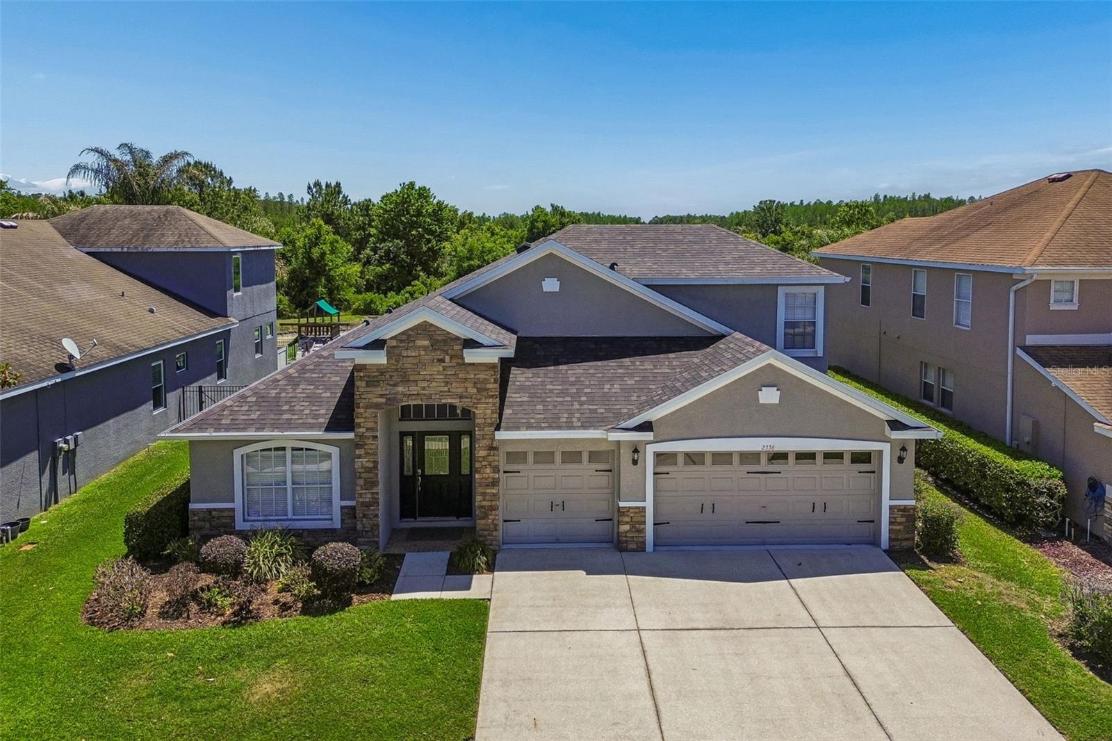 2336 NESSLEWOOD DR - Photo 1