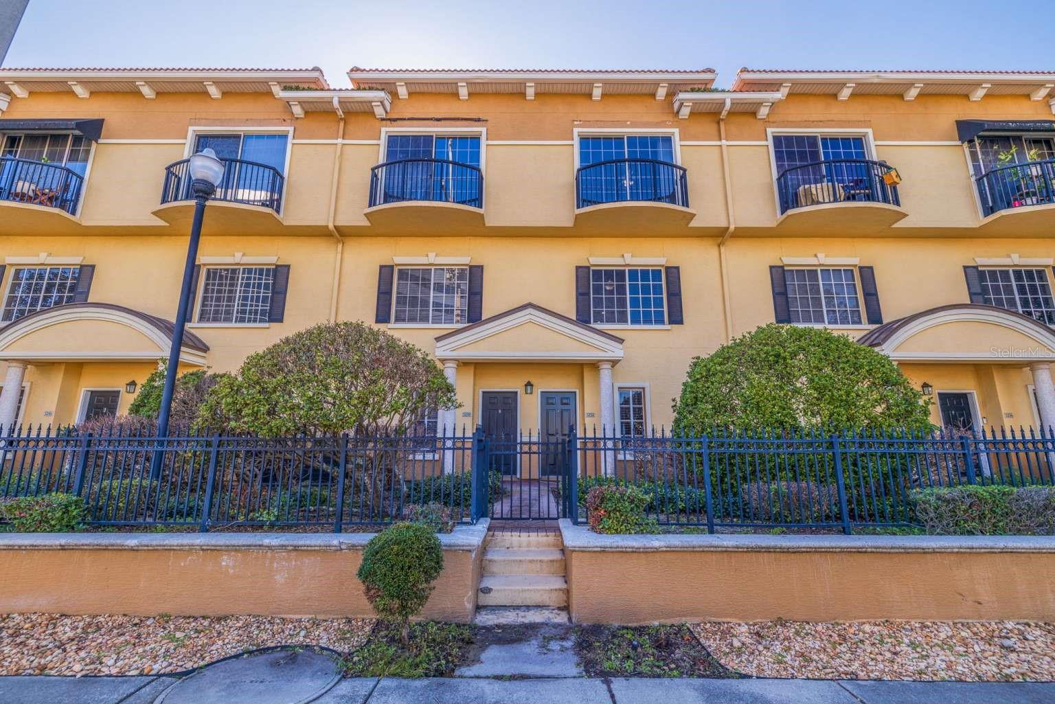 5252 W KENNEDY BLVD - Photo 1